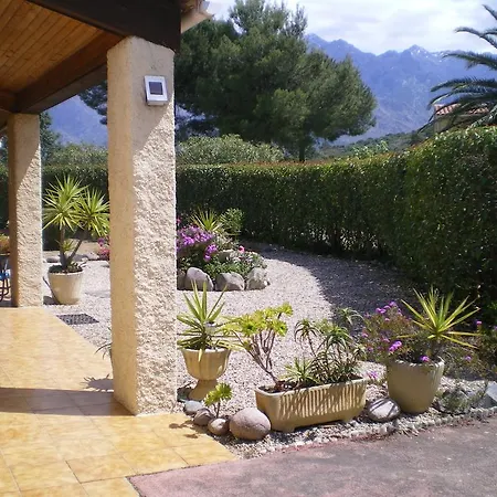 Casa de Férias Aux Pieds Des Montagnes *